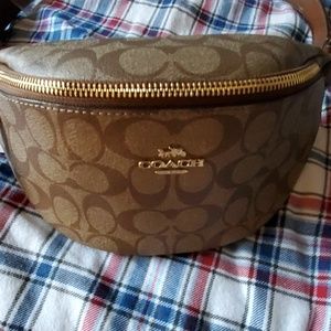 COACH SIGNATURE BELT BAG